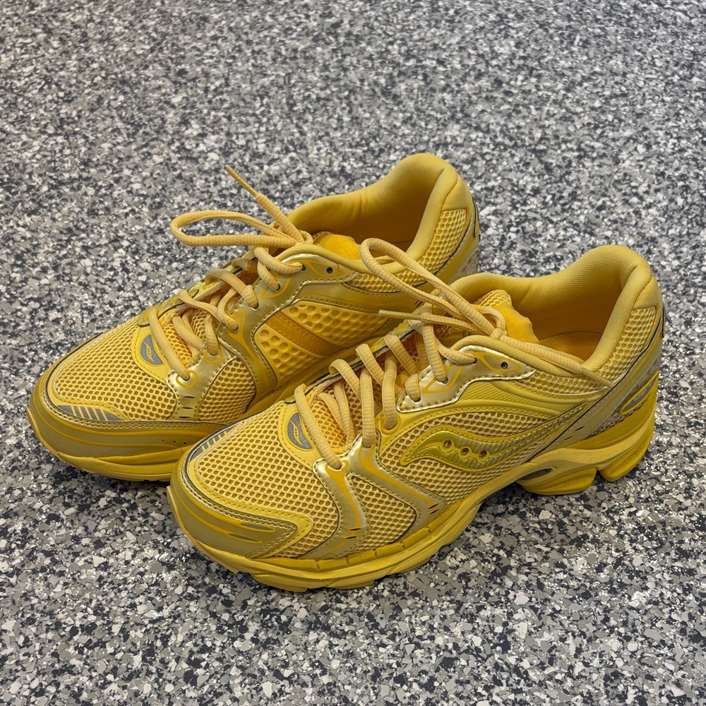 Saucony Women's Yellow Mesh Sneakers